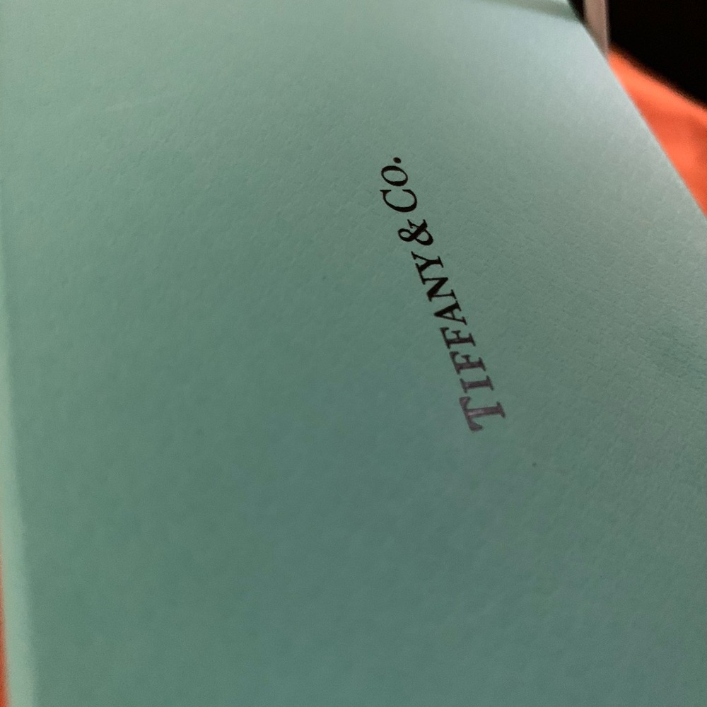 Tiffany and Co. Aviator Sunglasses brand new in case